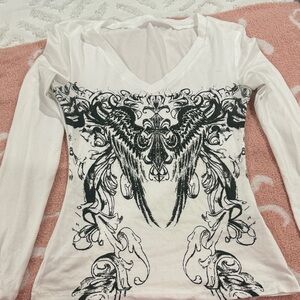 Women's White Graphic Long Sleeve Top